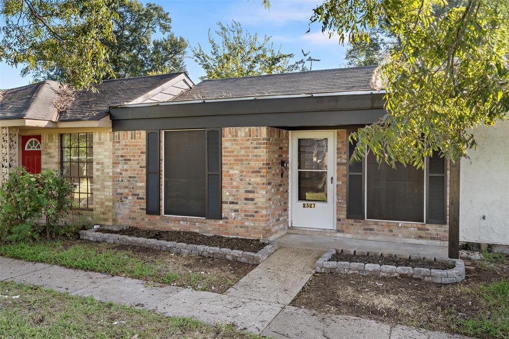 2327 Loreco Street Property Photo 1