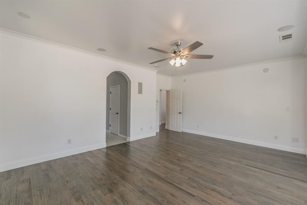 8701 Freeport Drive Property Photo 17