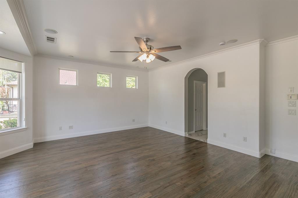8701 Freeport Drive Property Photo 18