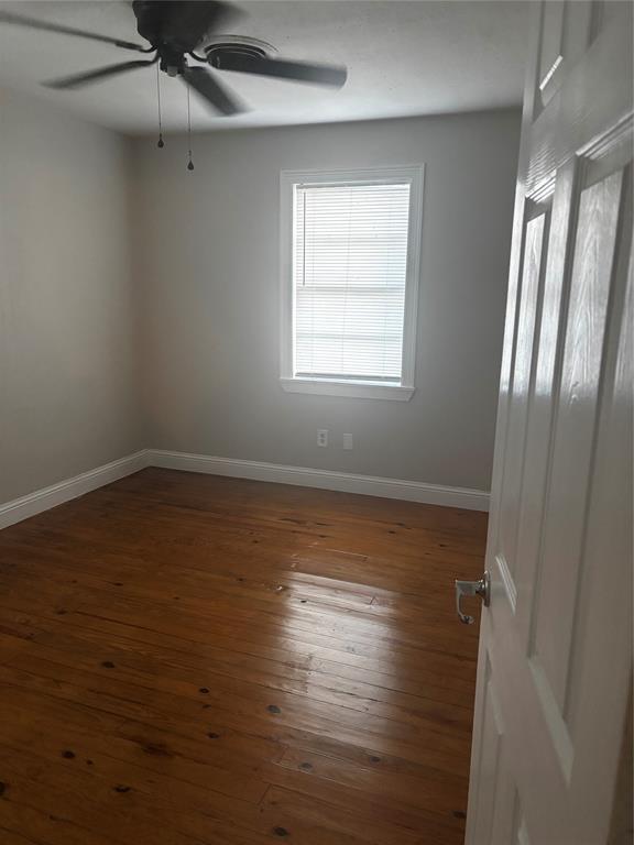 4114 Powell Street Property Photo 8