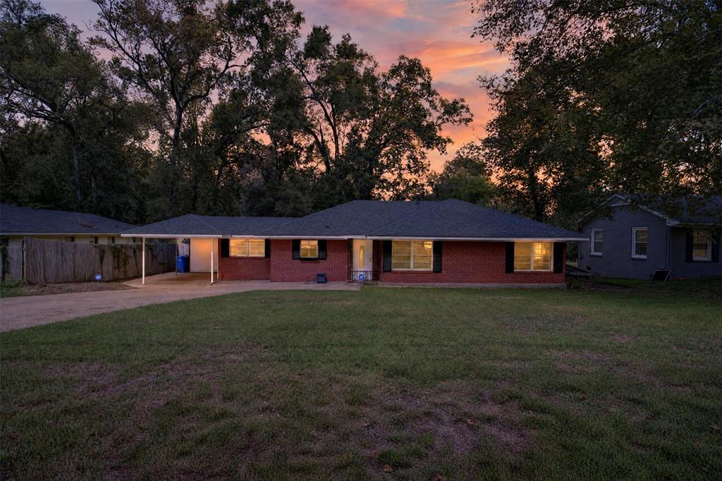 934 Poleman Road Property Photo 1