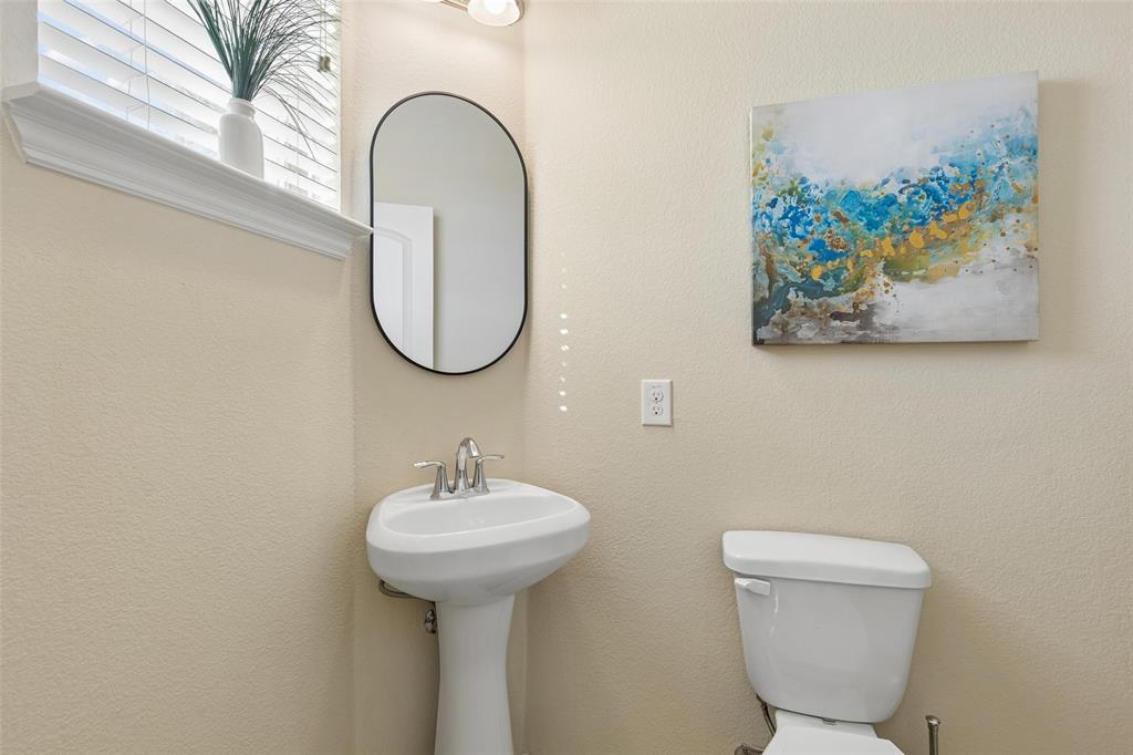 8209 Main Street Property Photo 6
