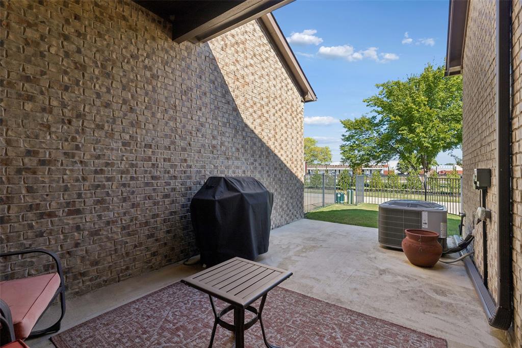 8209 Main Street Property Photo 35
