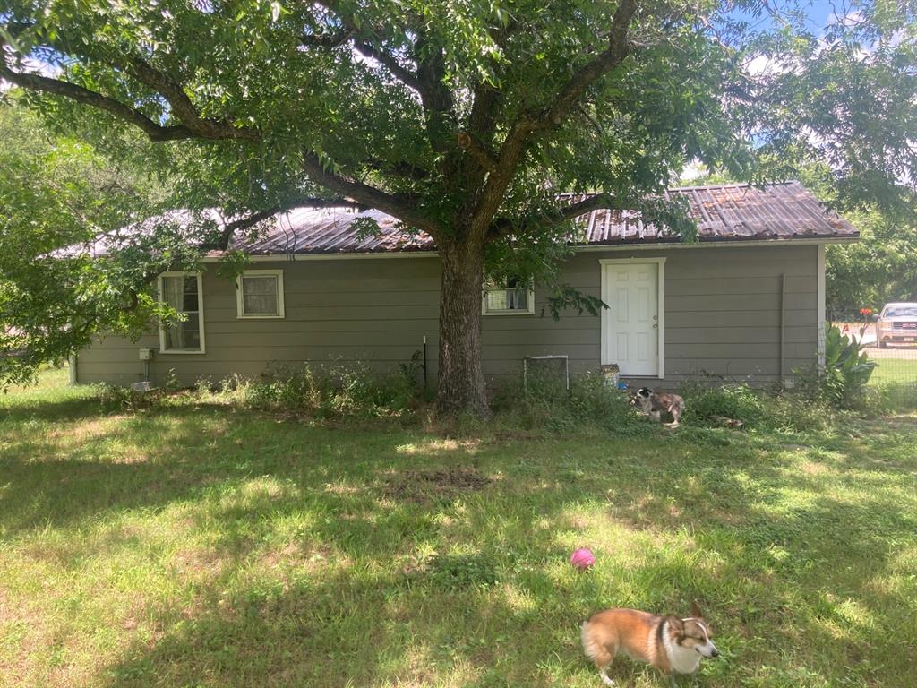 4527 Fm 219 Property Photo 3