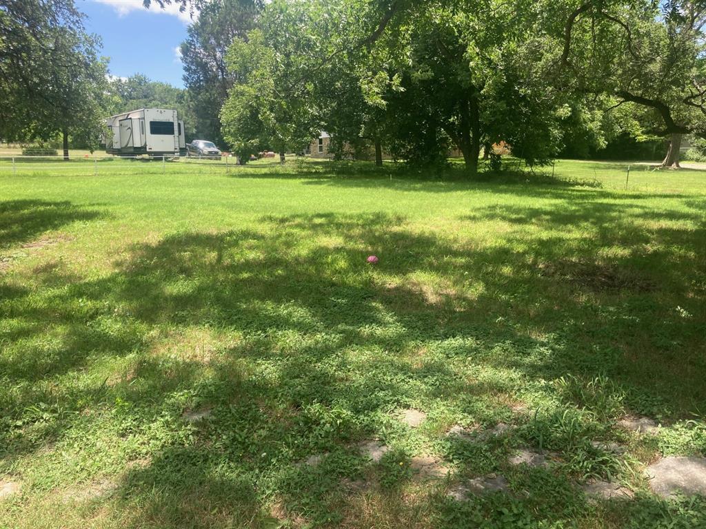 4527 Fm 219 Property Photo 4