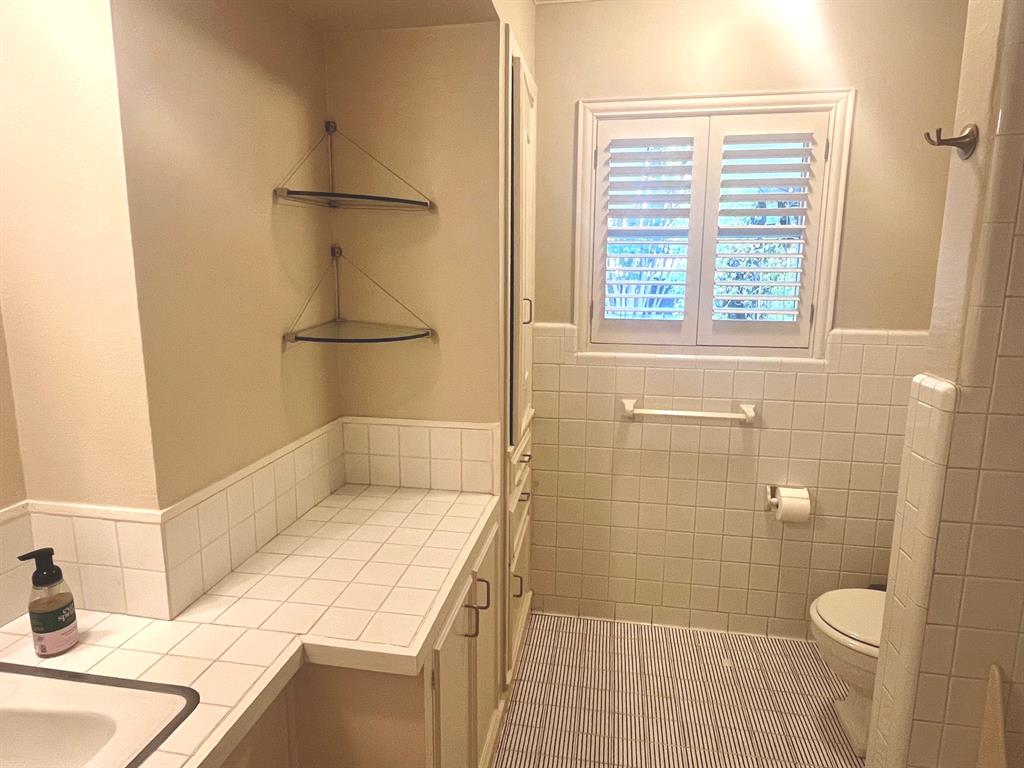 10409 Remington Lane Property Photo 15