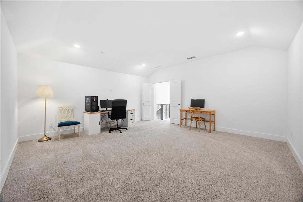 571 Bradley Drive Property Photo 26