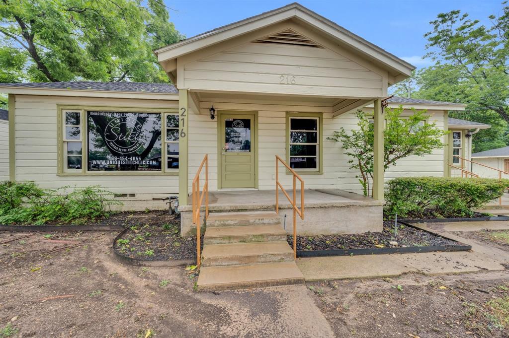 214 W Belt Line Road B Property Photo 5
