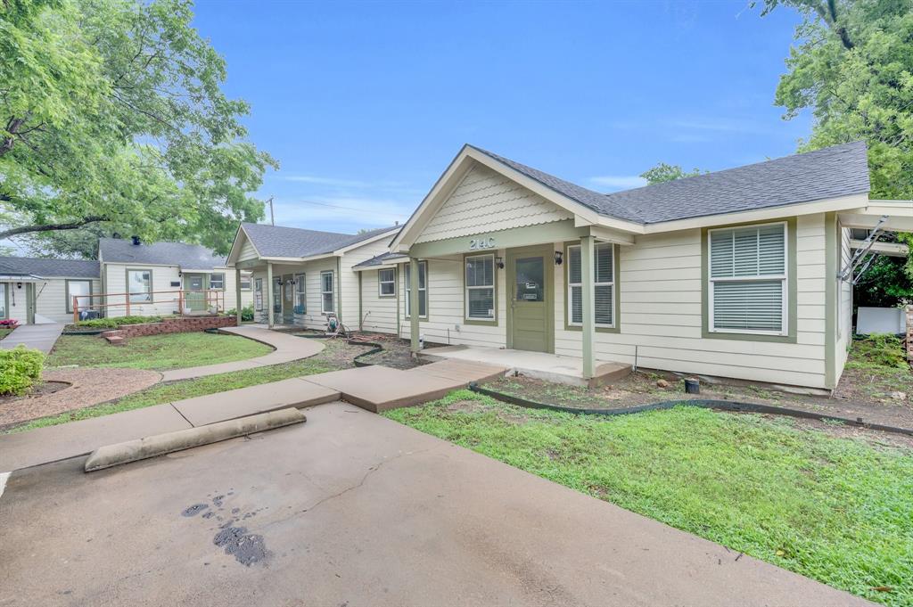 214 W Belt Line Road B Property Photo 11