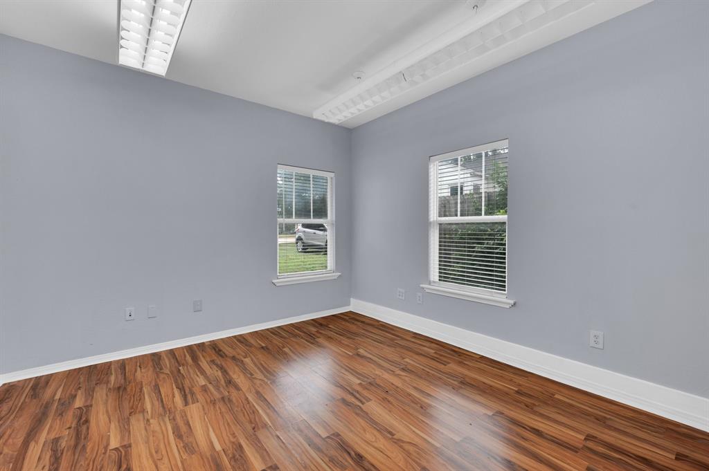 214 W Belt Line Road B Property Photo 16