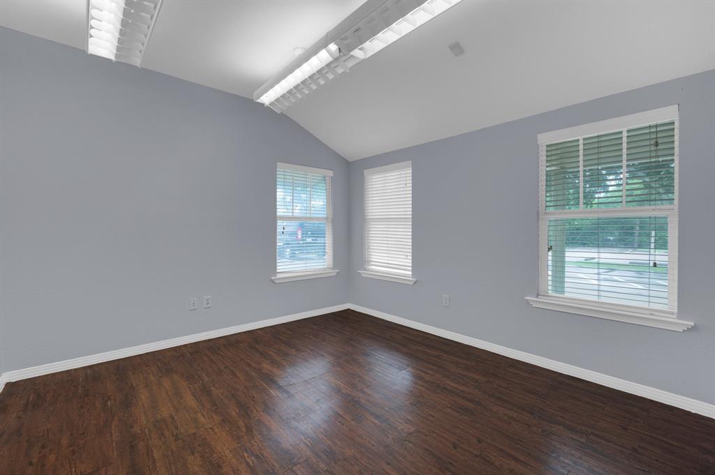 214 W Belt Line Road B Property Photo 21