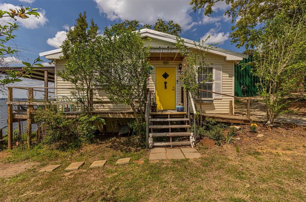 489 Martha Street Property Photo 13