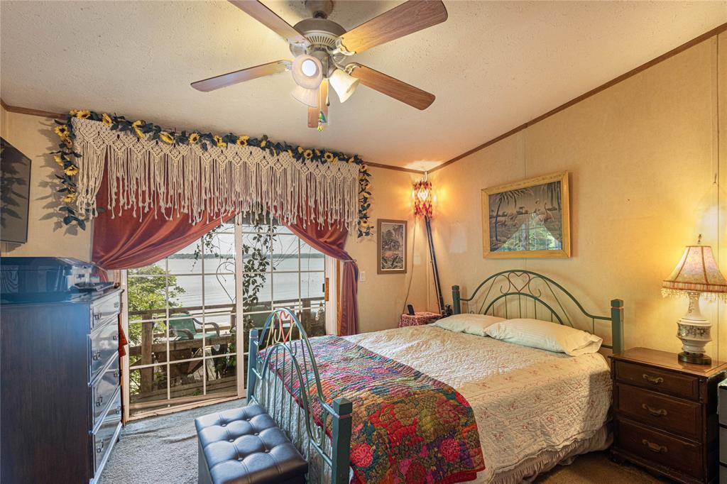 489 Martha Street Property Photo 23