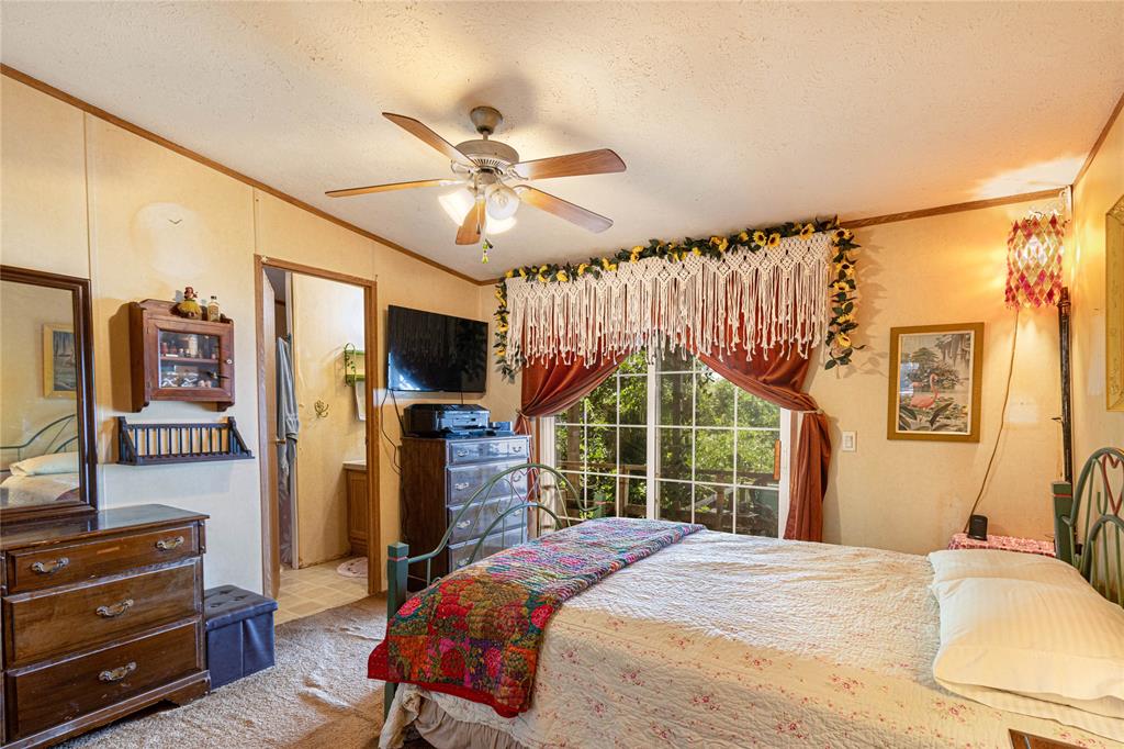 489 Martha Street Property Photo 24