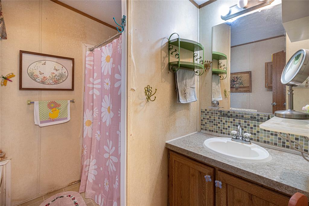 489 Martha Street Property Photo 25