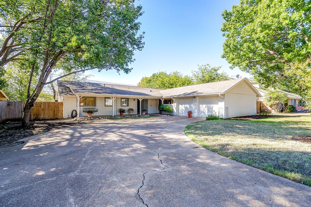 4621 Fawn Drive Property Photo 1