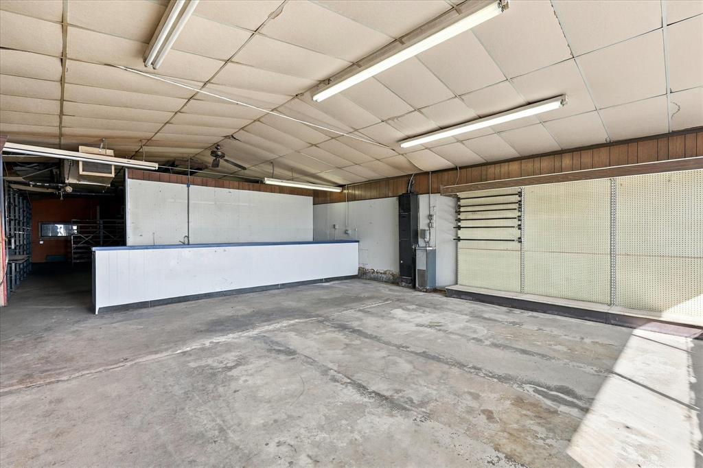 102 College Street Property Photo 6