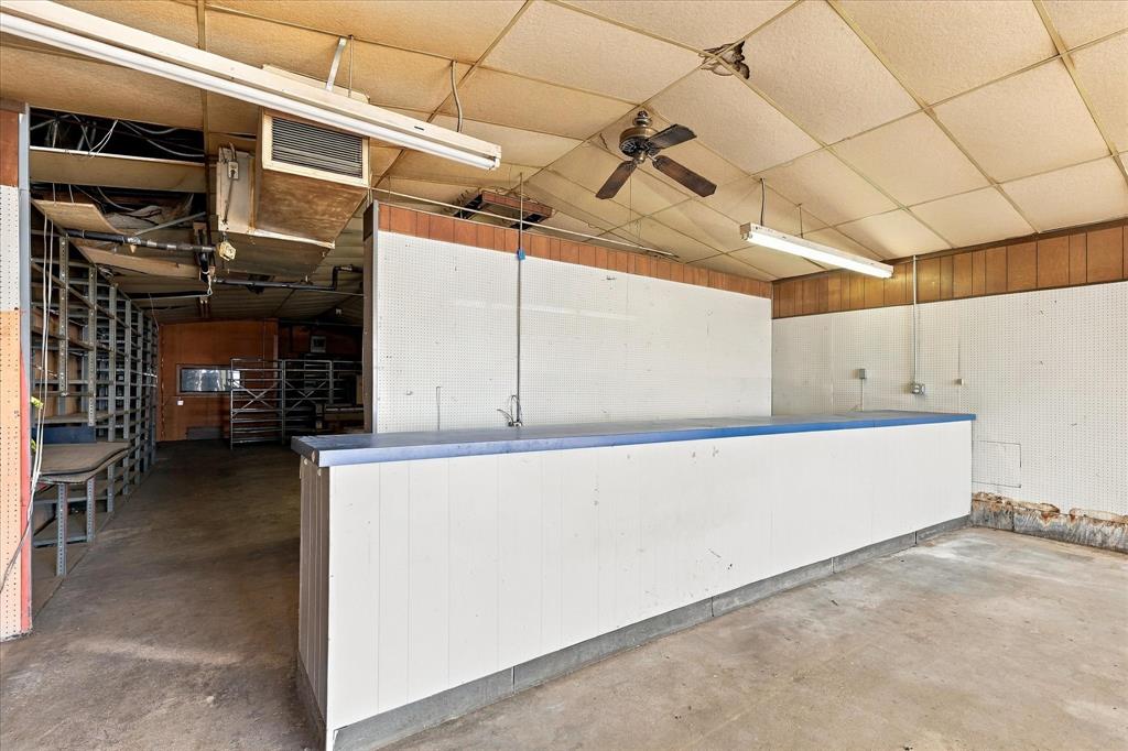 102 College Street Property Photo 7