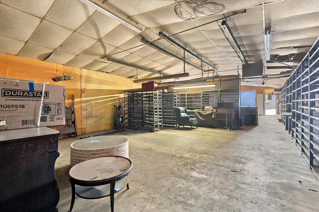 102 College Street Property Photo 11