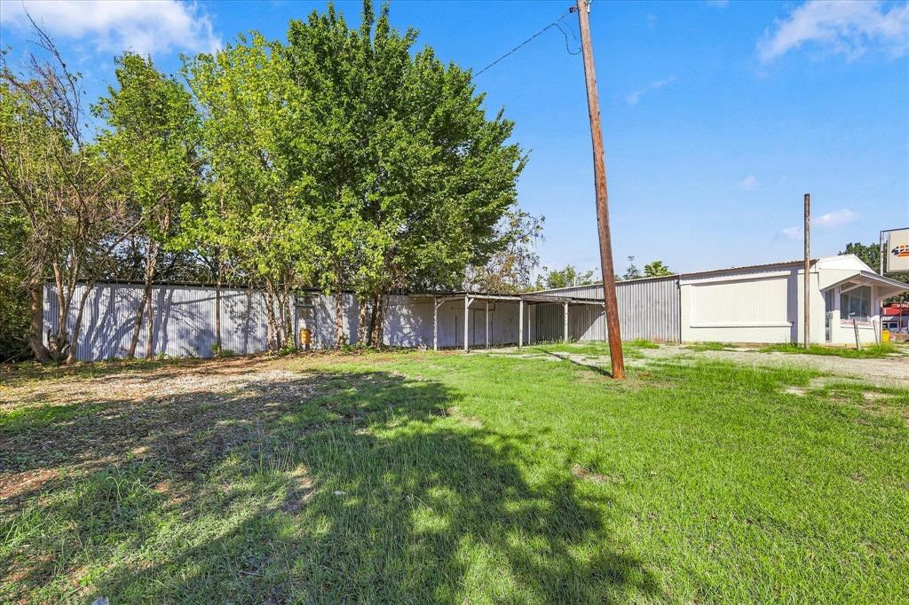 102 College Street Property Photo 21