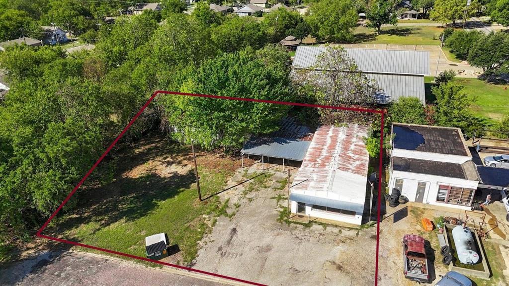 102 College Street Property Photo 24
