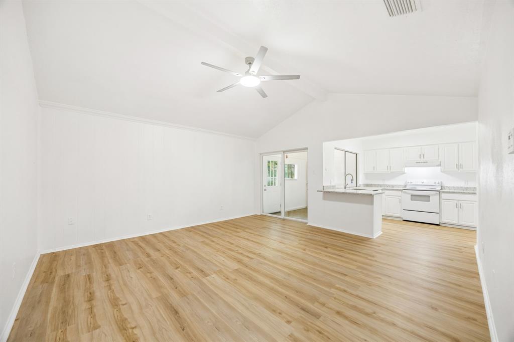 744 Salsbury Circle Property Photo 11