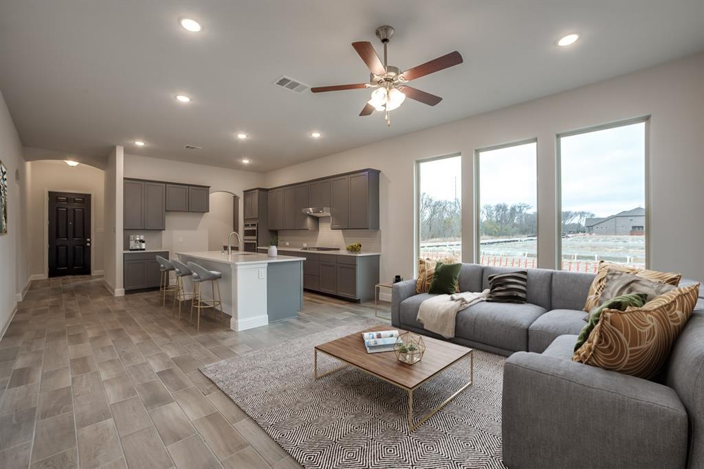 1472 Lady Bird Road Property Photo 4