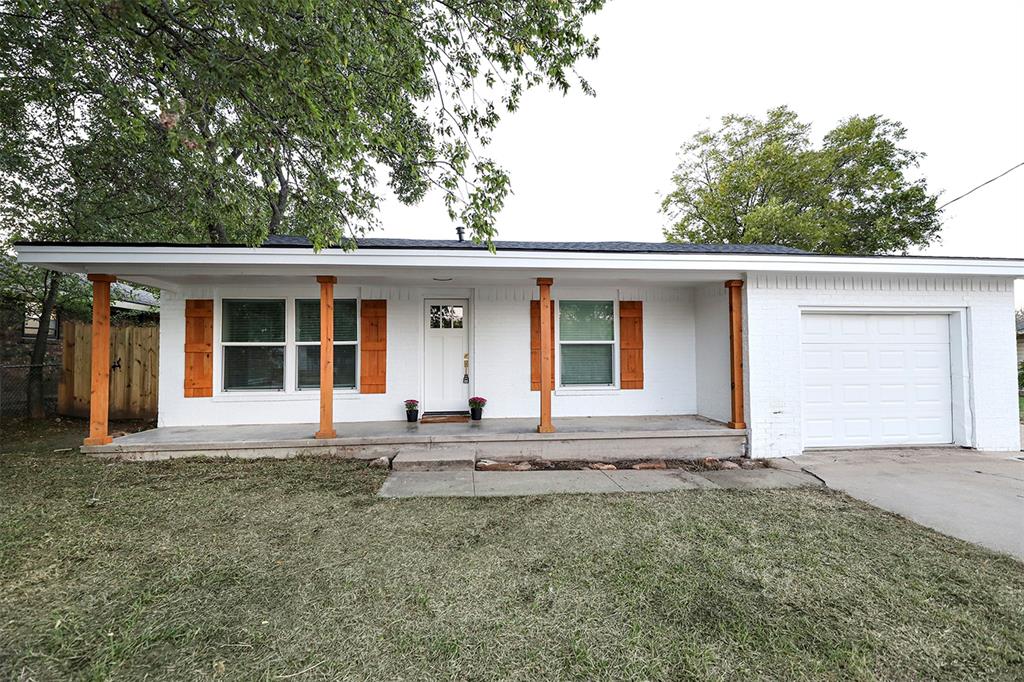 506 Lindsey Street Property Photo 1