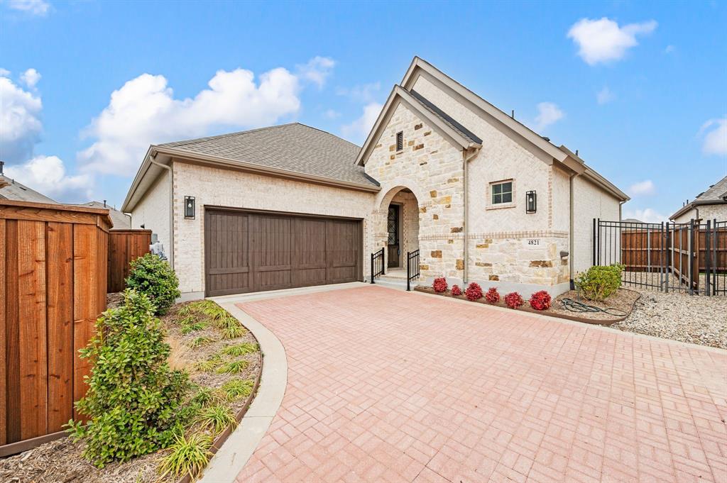 4821 Forest Crest Parkway Property Photo 1