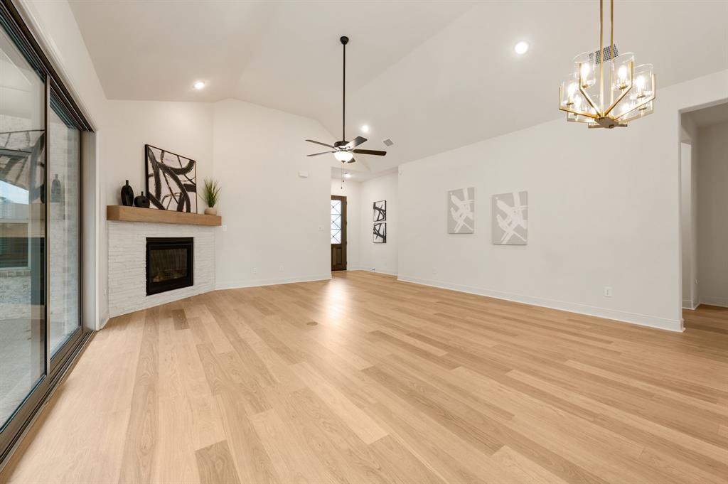 4821 Forest Crest Parkway Property Photo 6