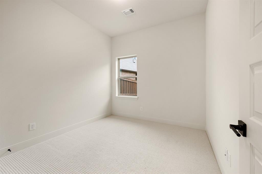 4821 Forest Crest Parkway Property Photo 25