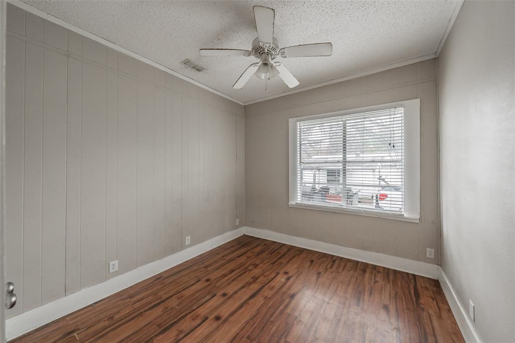 212 N Ruddell Street Property Photo 7