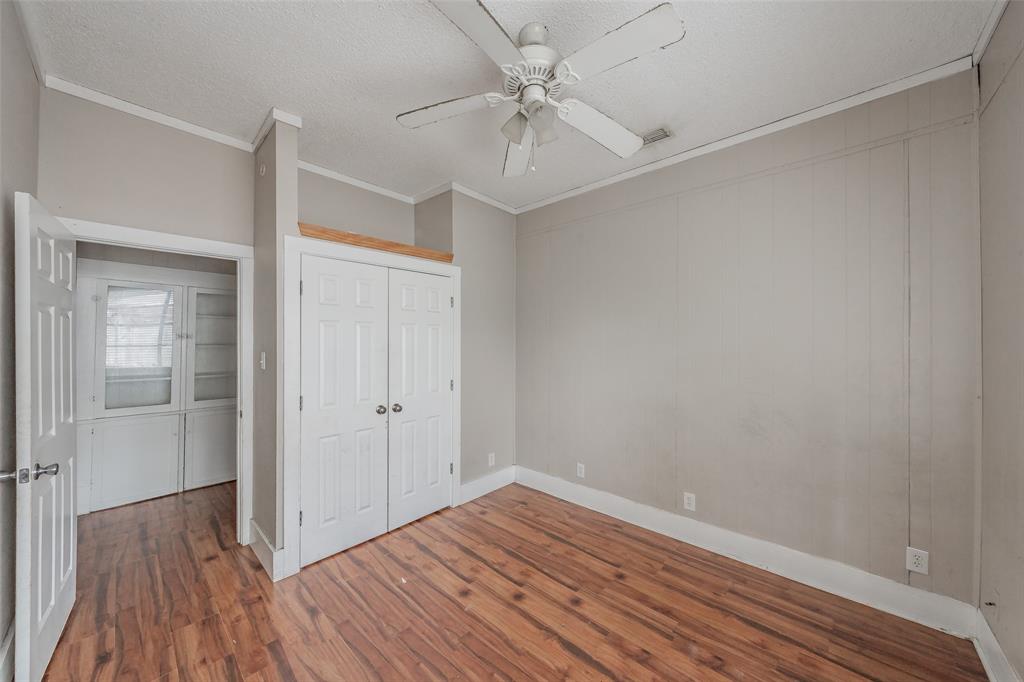 212 N Ruddell Street Property Photo 8