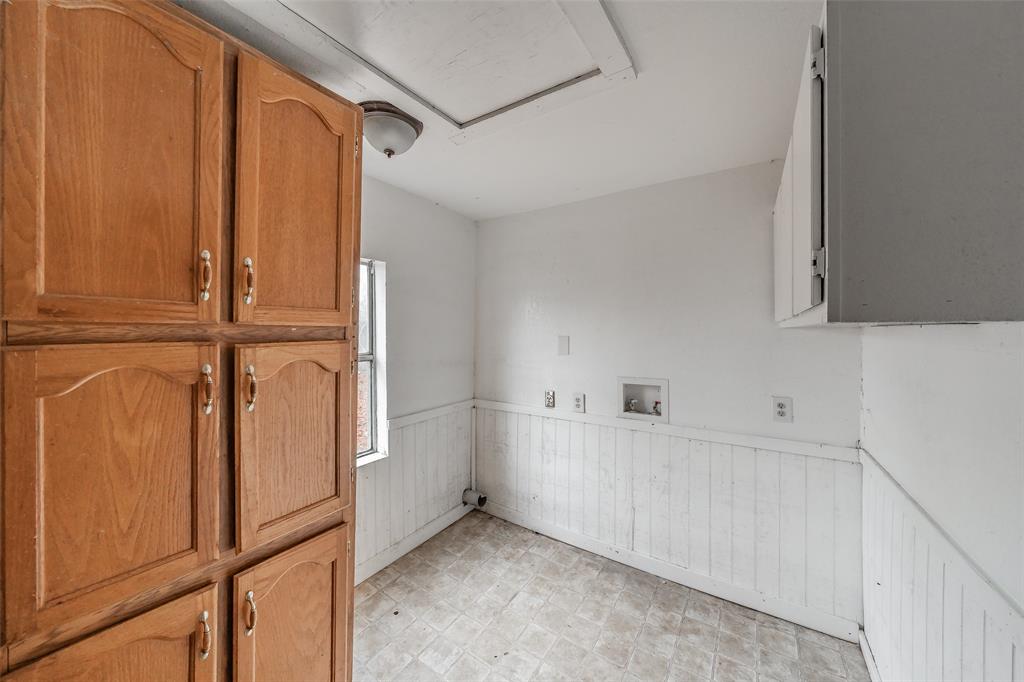 212 N Ruddell Street Property Photo 15