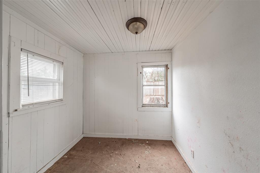 212 N Ruddell Street Property Photo 21