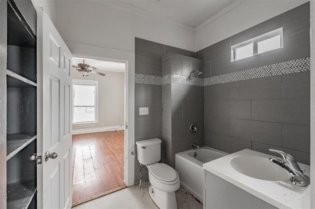 212 N Ruddell Street Property Photo 22