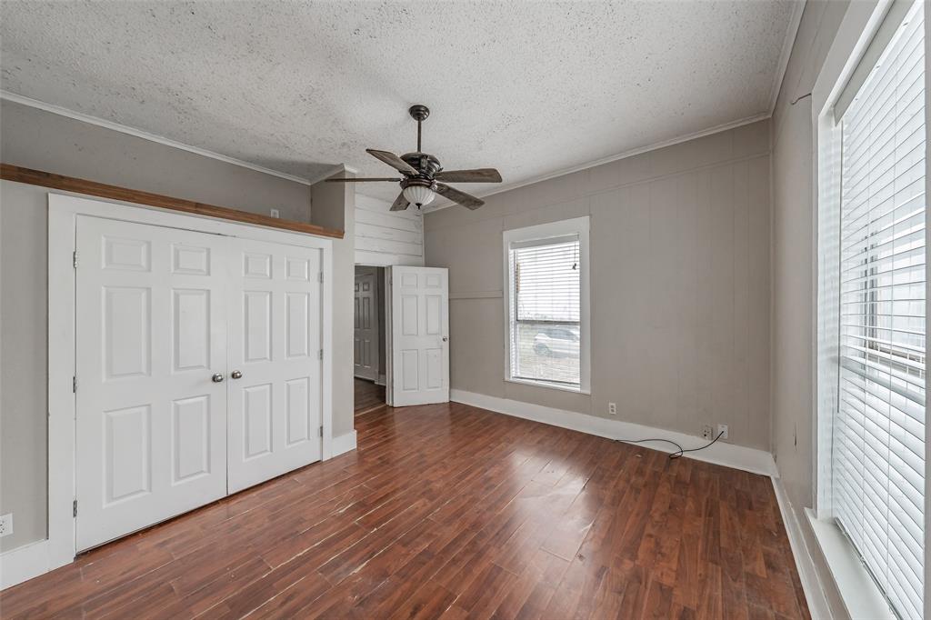 212 N Ruddell Street Property Photo 24