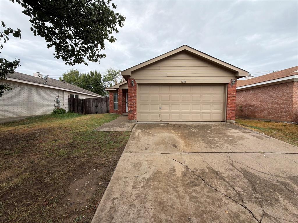 1033 Olivewood Lane Property Photo 1