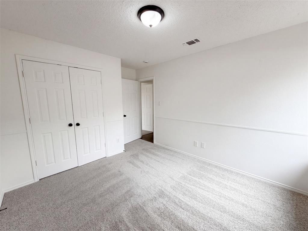 1033 Olivewood Lane Property Photo 16