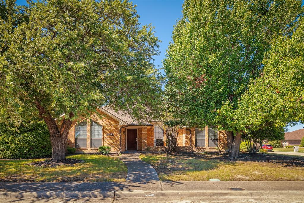 2153 Los Rios Boulevard Property Photo 1