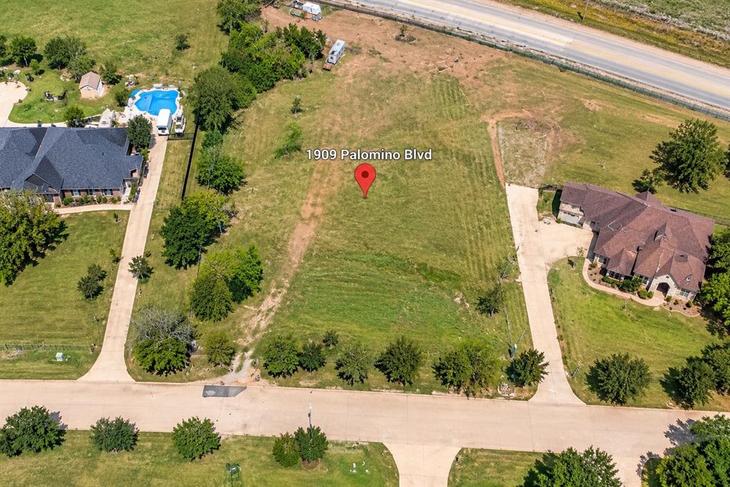 1909 Palomino Boulevard Property Photo 2