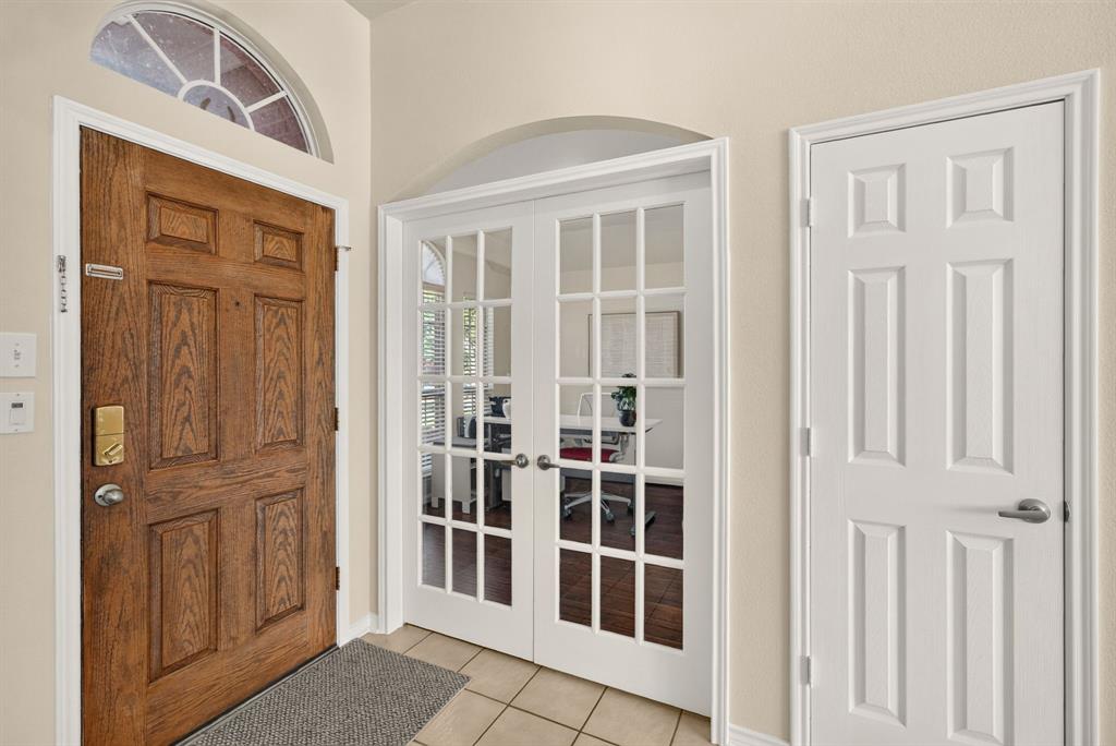 9150 Bastille Way Property Photo 6