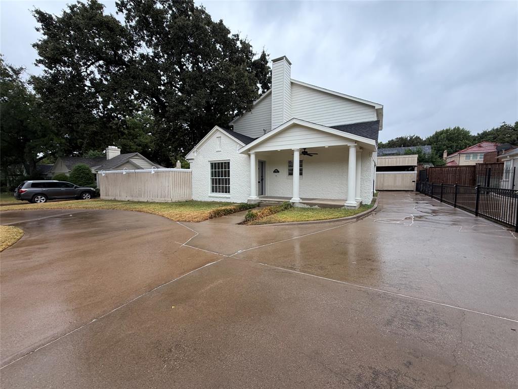 3911 White Settlement Road Property Photo 1