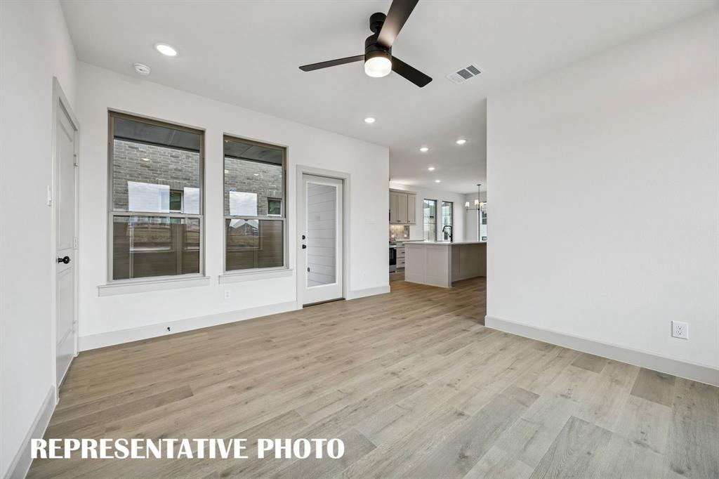 3729 Homer Court Property Photo 8