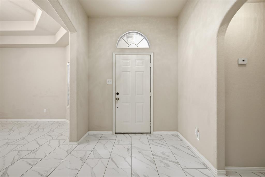2813 Bradford Oaks Drive Property Photo 4