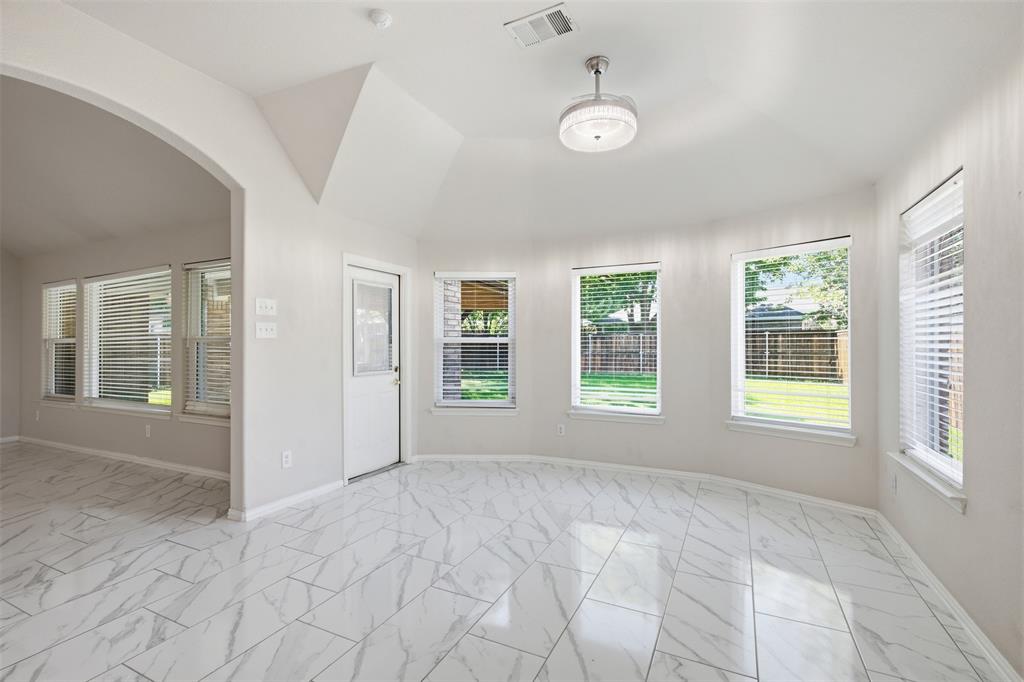 2813 Bradford Oaks Drive Property Photo 13