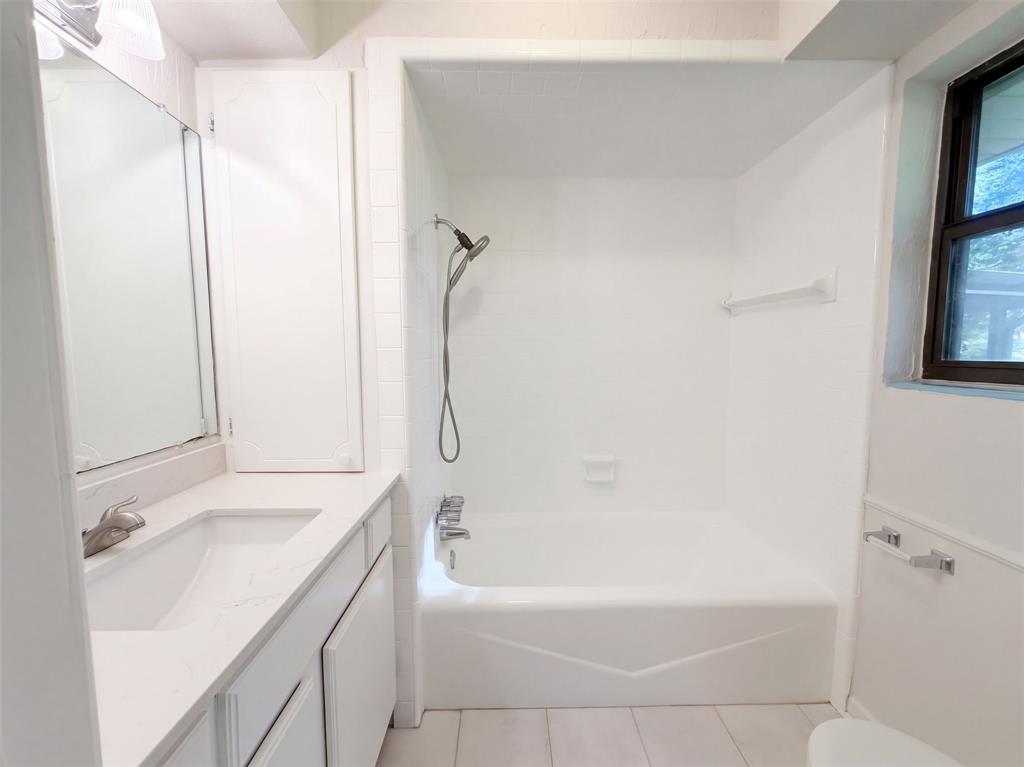 607 Turtle Creek Drive Property Photo 15