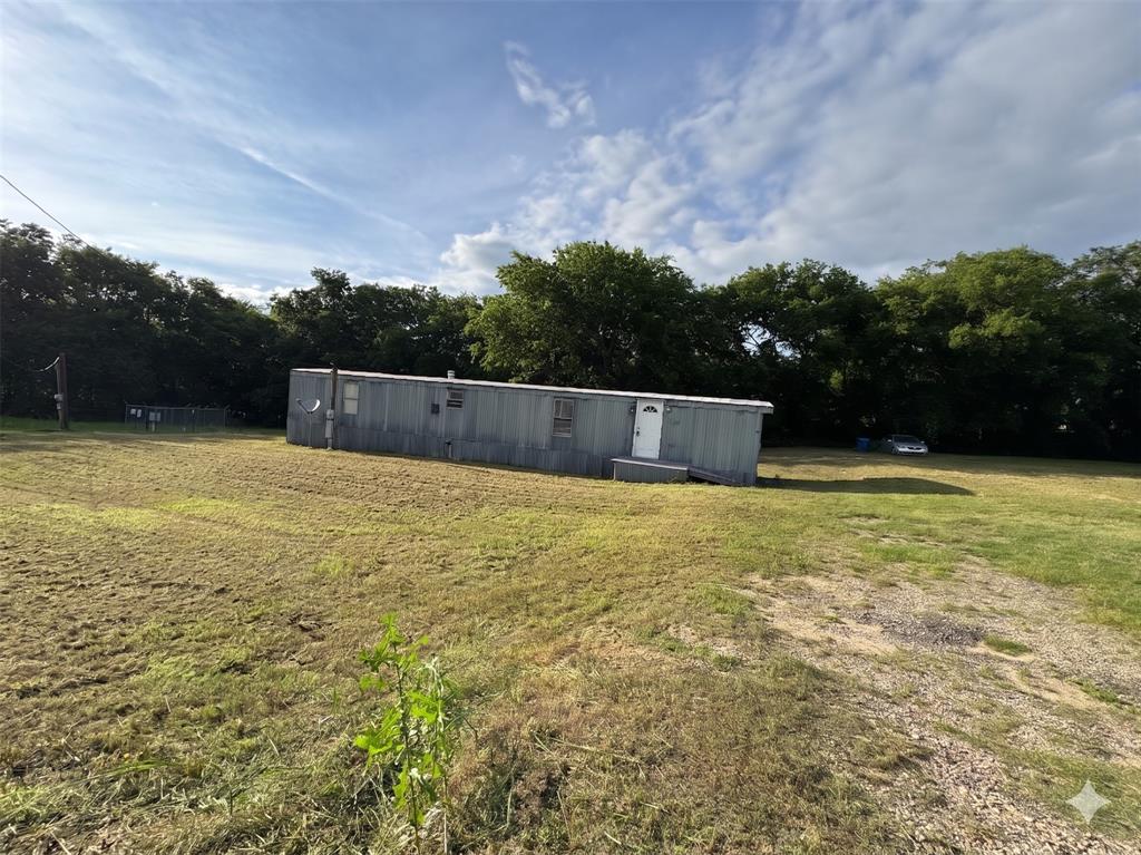 204 W Tarrant Street Property Photo 1