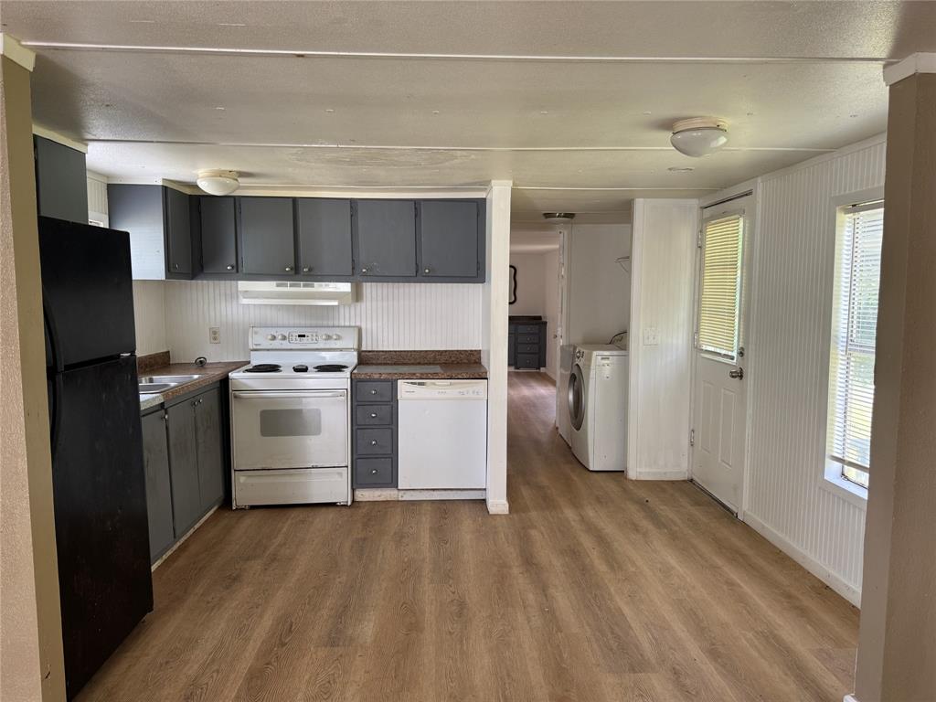 204 W Tarrant Street Property Photo 2