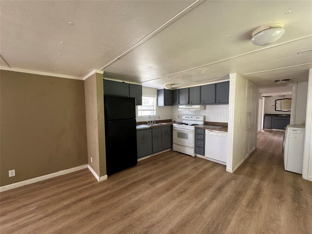 204 W Tarrant Street Property Photo 4